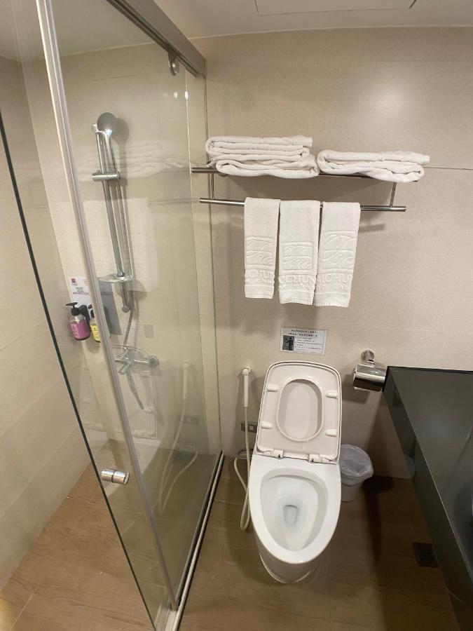 Bonjour Hotel Taichung Bagian luar foto